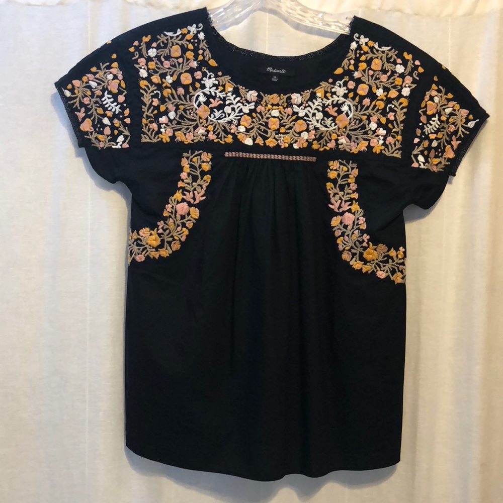 Made well emb top